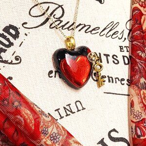 Valentine's Day Red Heart Resin Pendant Necklace NWT